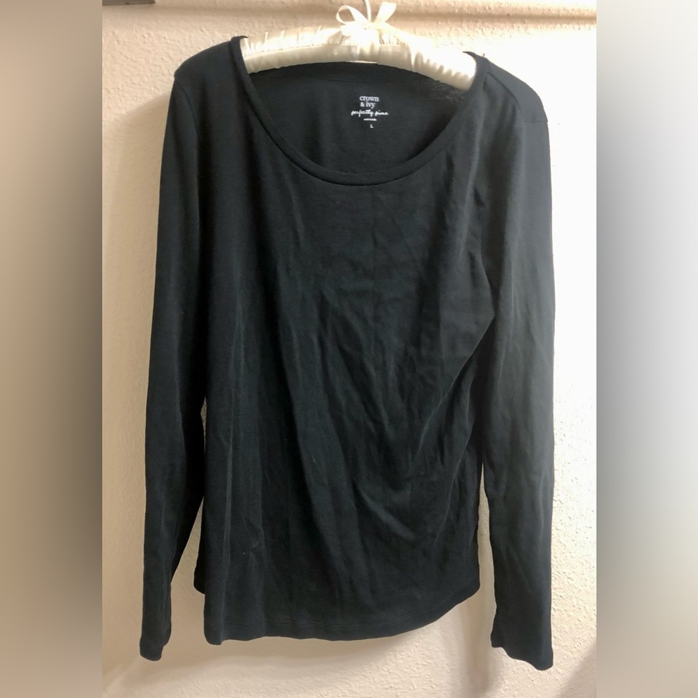 Black Long Sleeve Scoop Neck Top